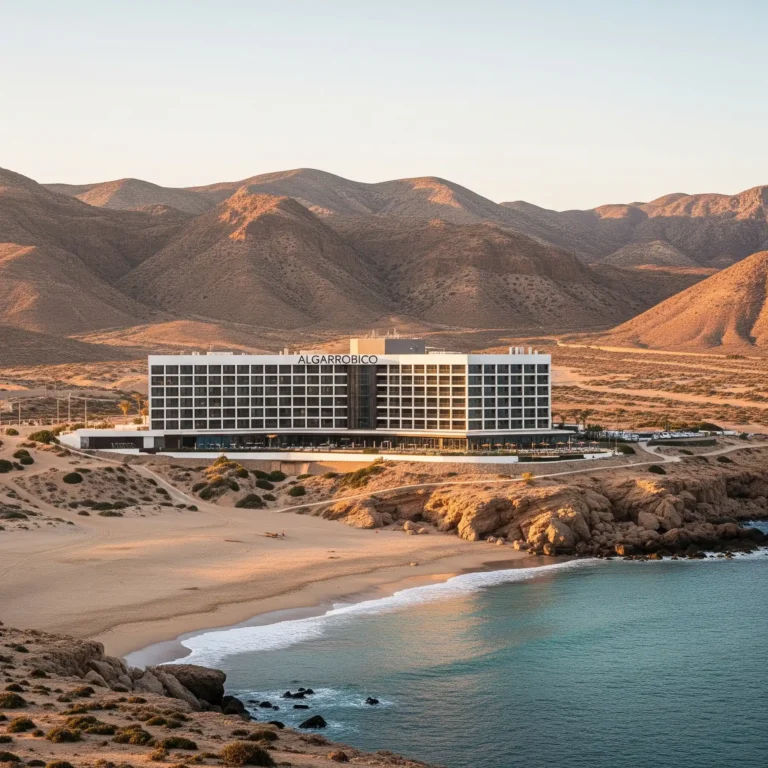 Algarrobico hotel en el parque natural de Cabo de Gata